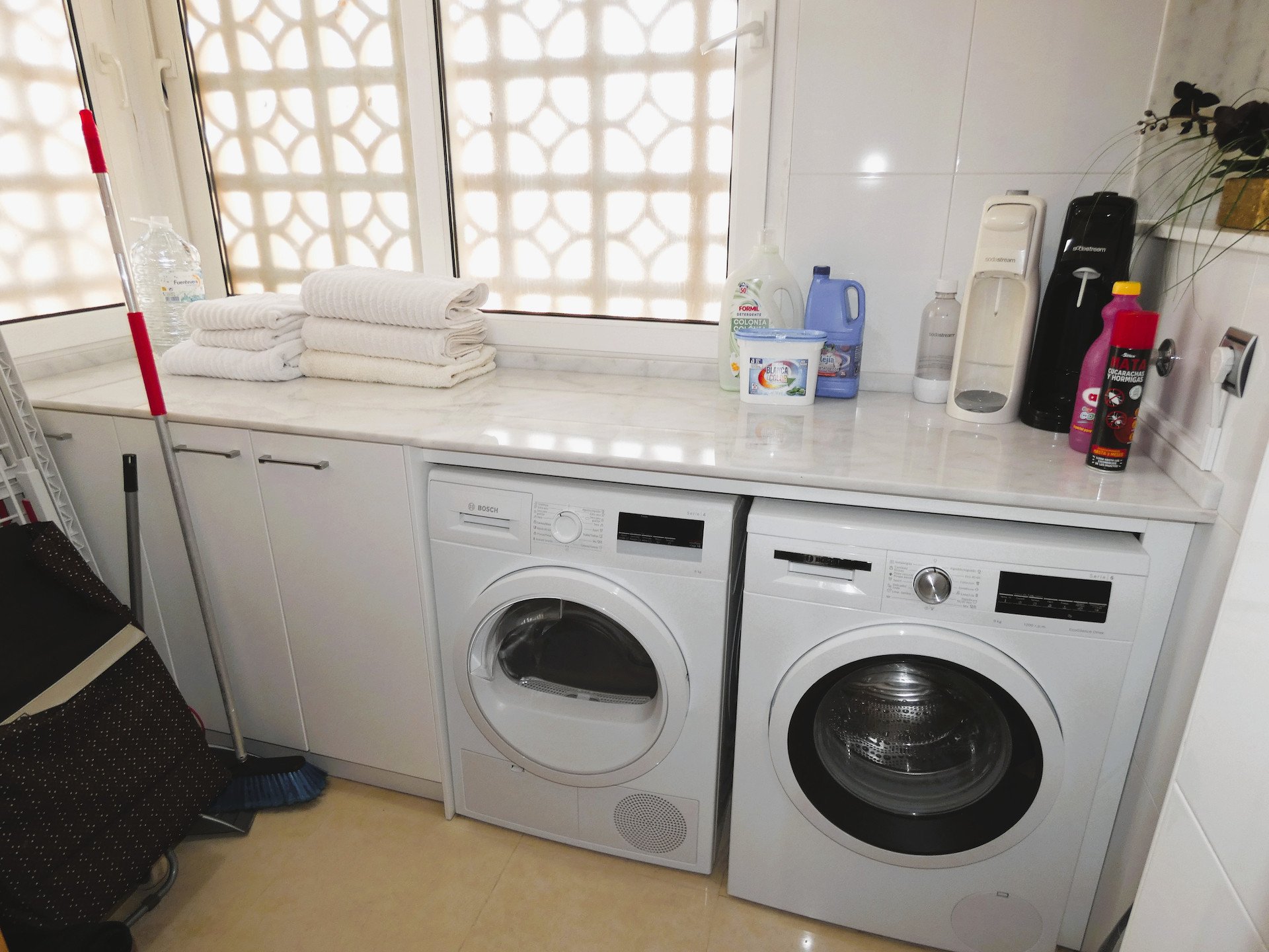 Apartamento en Torrevieja, Alicante, España 3 dormitorios, 110 m2 No. 189226