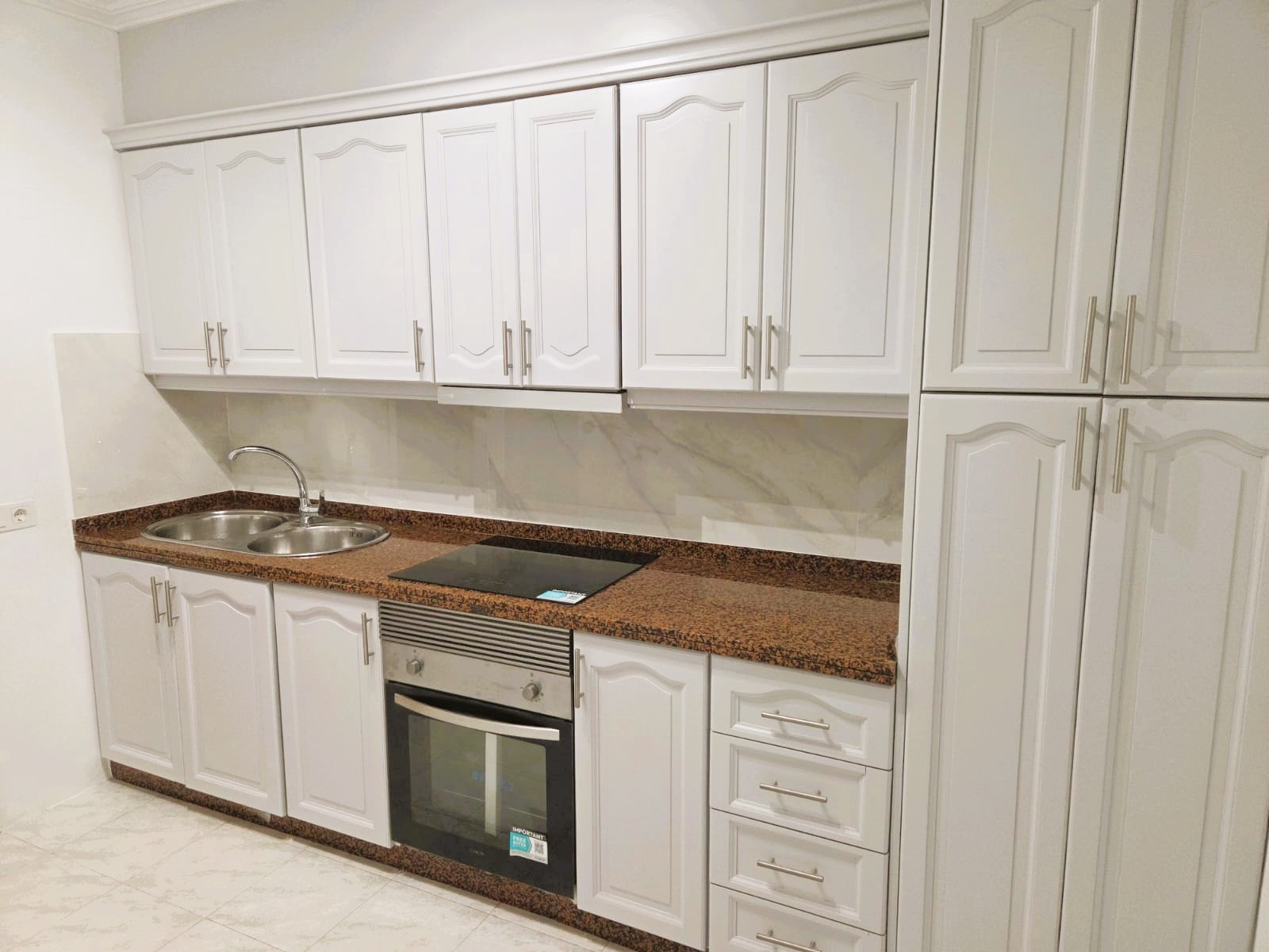Apartamento en Torrevieja, Alicante, España 3 dormitorios, 95 m2 No. 189229