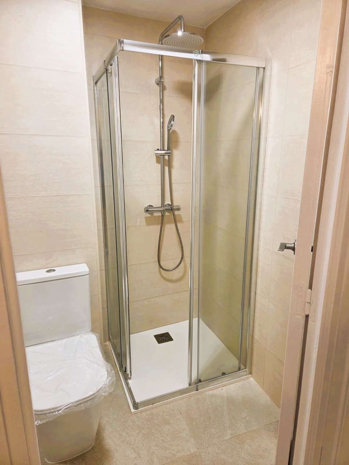 Apartamento en Torrevieja, Alicante, España 3 dormitorios, 95 m2 No. 189229