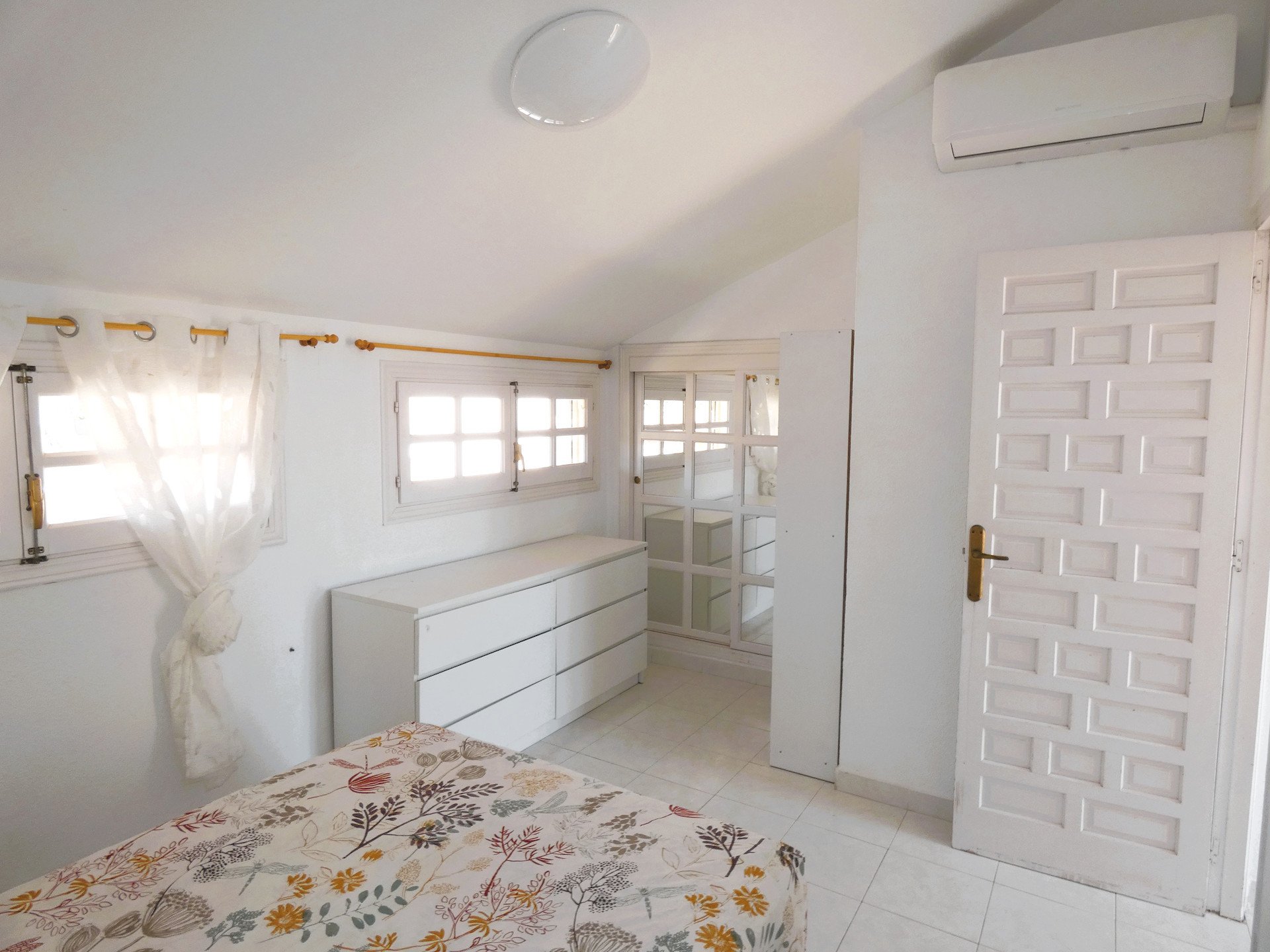 Bungalow in Torrevieja, Alicante, Spain 3 bedrooms, 97 sq.m. No. 189230