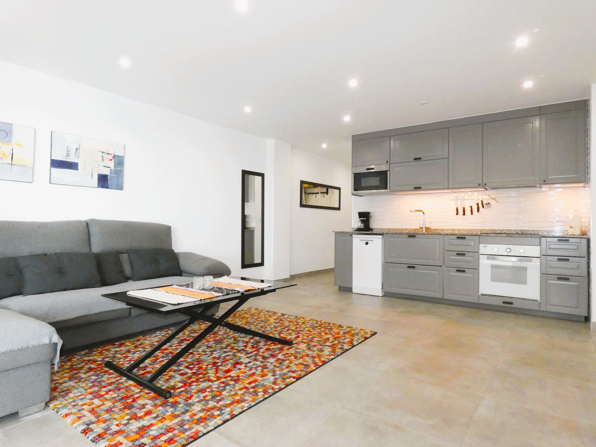 Apartamento en Torrevieja, Alicante, España 3 dormitorios, 80 m2 No. 189228