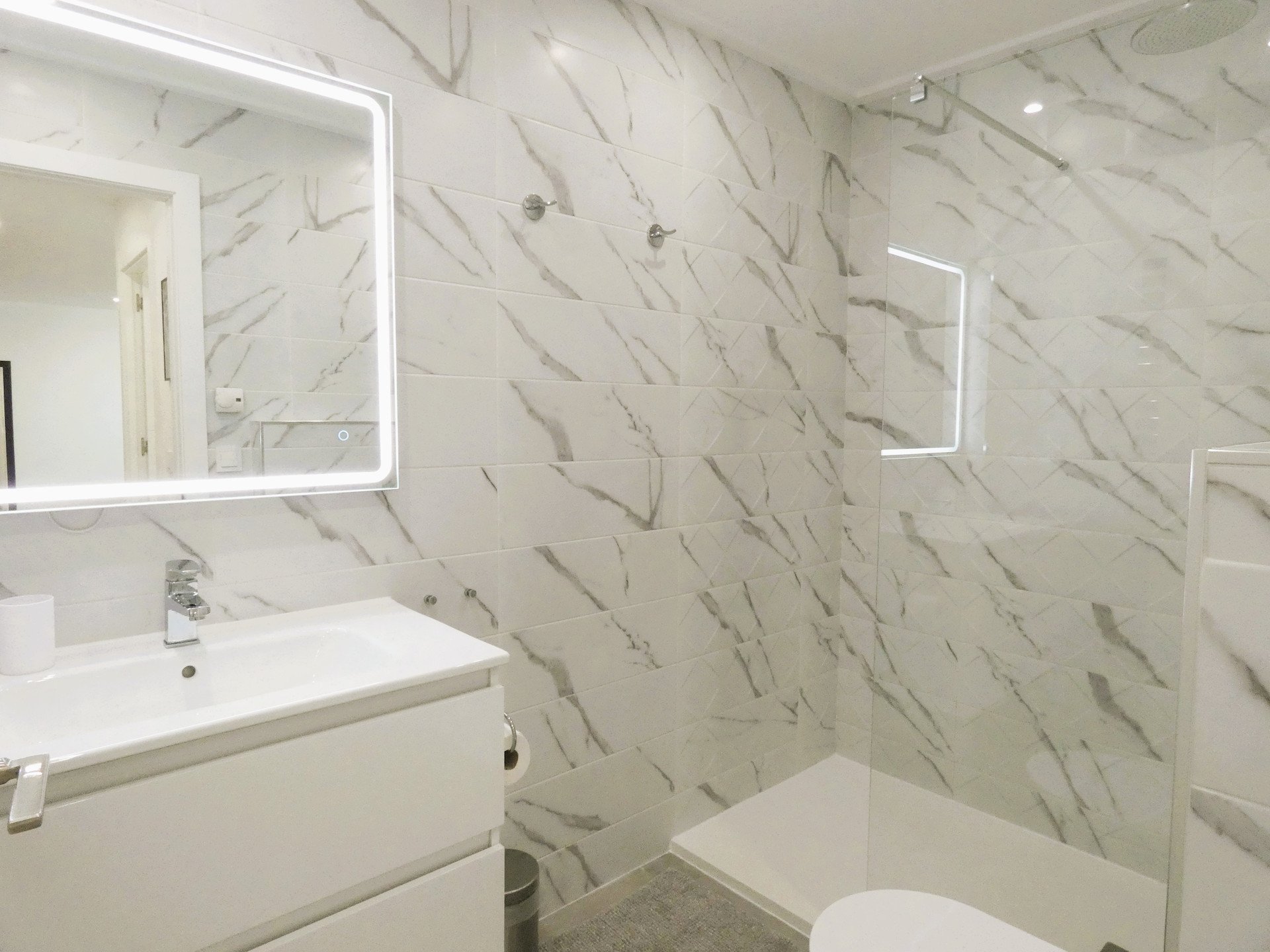 Apartamento en Torrevieja, Alicante, España 3 dormitorios, 80 m2 No. 189228