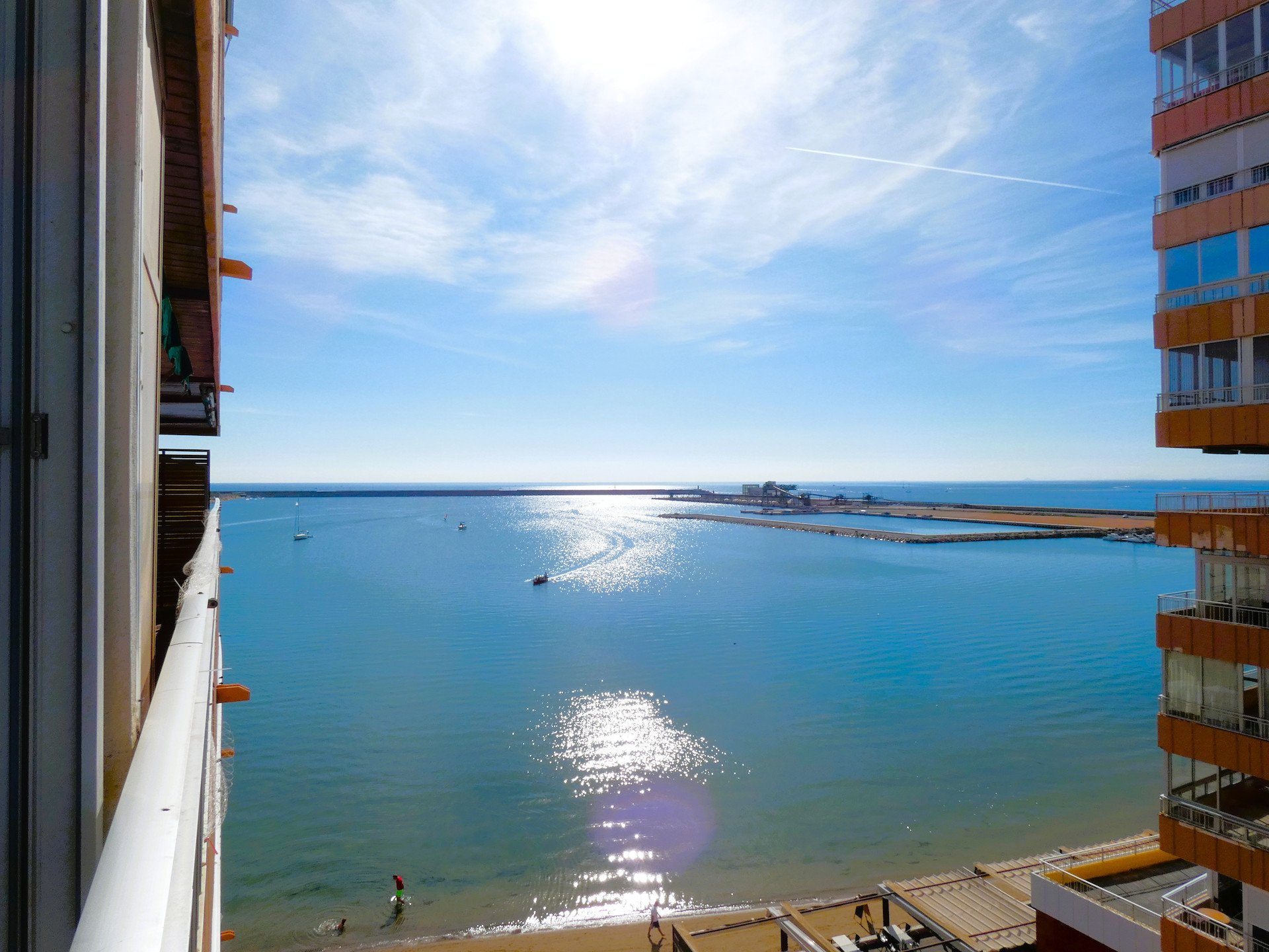 Apartamento en Torrevieja, Alicante, España 3 dormitorios, 80 m2 No. 189228
