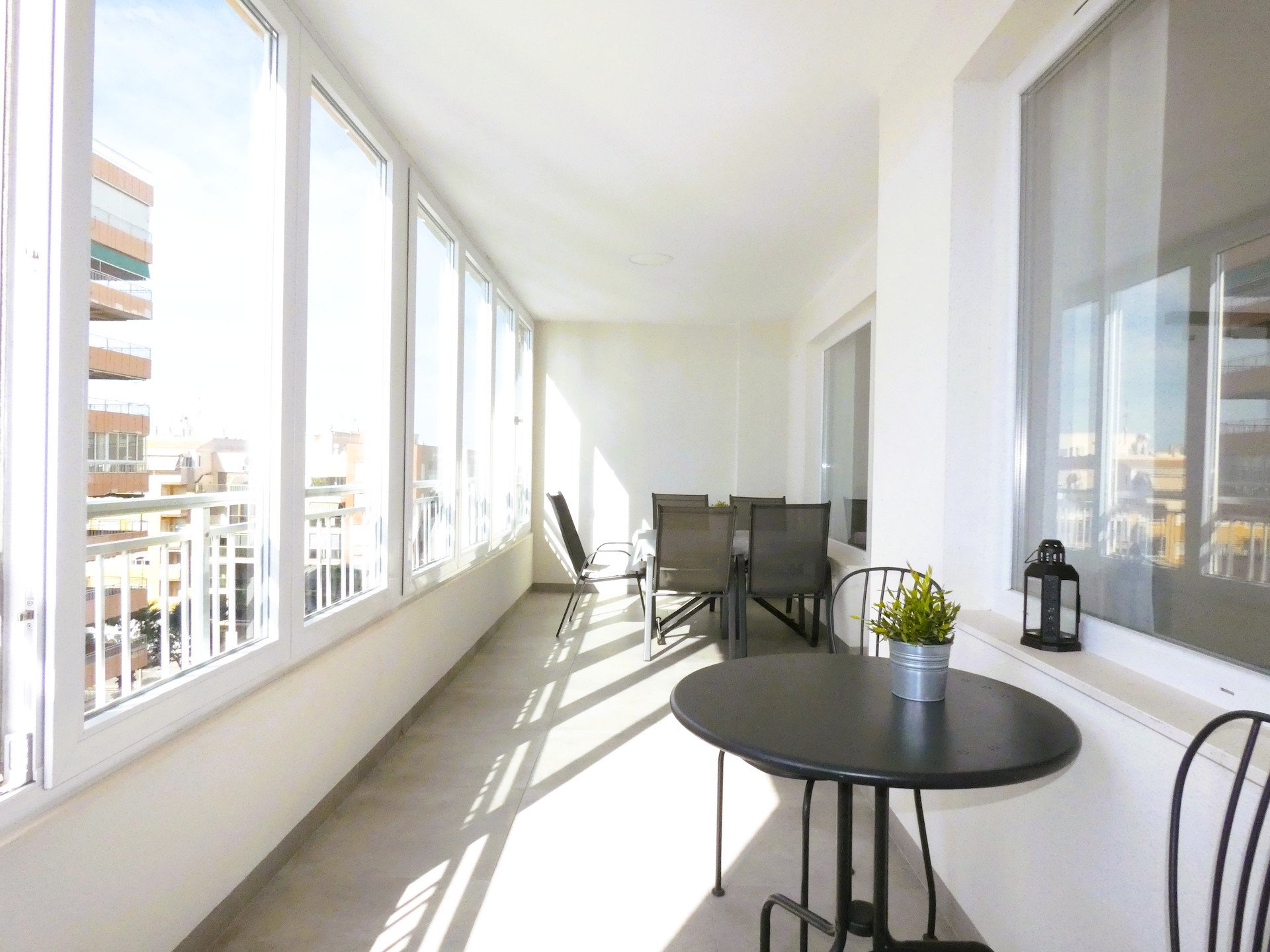 Apartamento en Torrevieja, Alicante, España 3 dormitorios, 80 m2 No. 189228