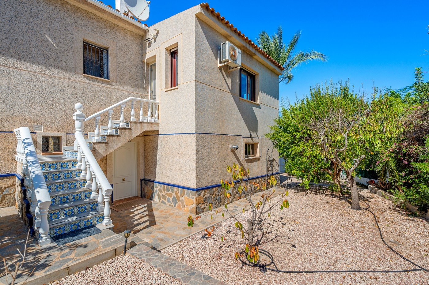 Villa in Almoradi, Alicante, Spanien 5 Schlafzimmer, 375 m2 Nr. 138530
