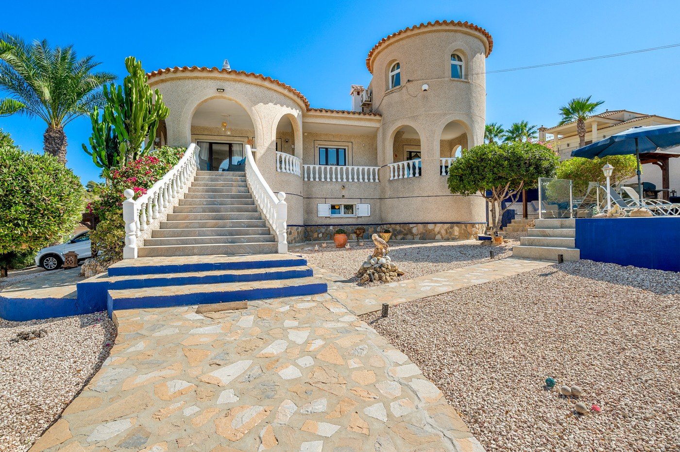Villa in Almoradi, Alicante, Spanien 5 Schlafzimmer, 375 m2 Nr. 138530