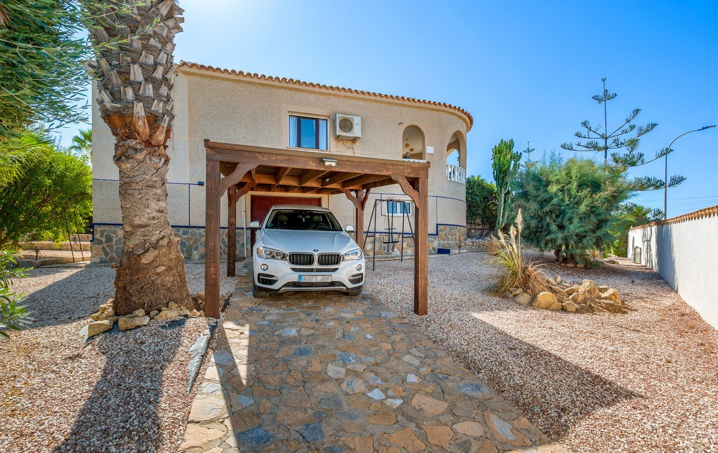 Villa in Almoradi, Alicante, Spanien 5 Schlafzimmer, 375 m2 Nr. 138530