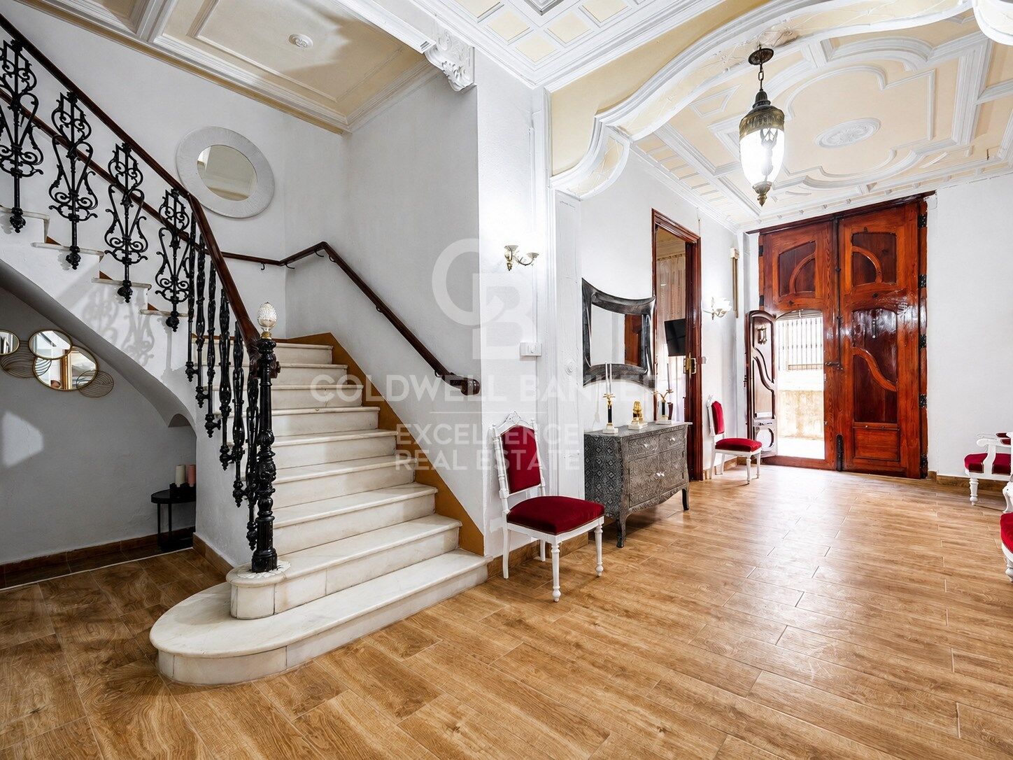 Māja Oliva, Valencia, Spānijā 8 istabas, 506 m2 Nr. 156795
