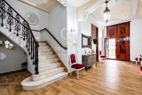 Māja Oliva, Valencia, Spānijā 8 istabas, 506 m2 Nr. 156795