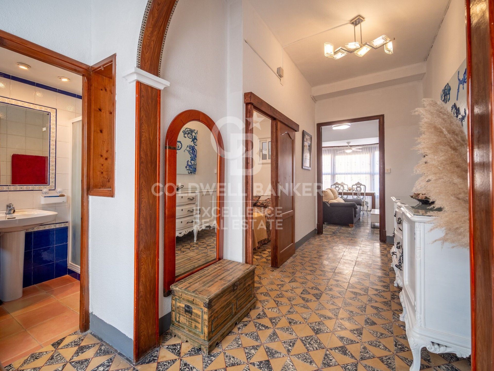 Māja Oliva, Valencia, Spānijā 8 istabas, 506 m2 Nr. 156795