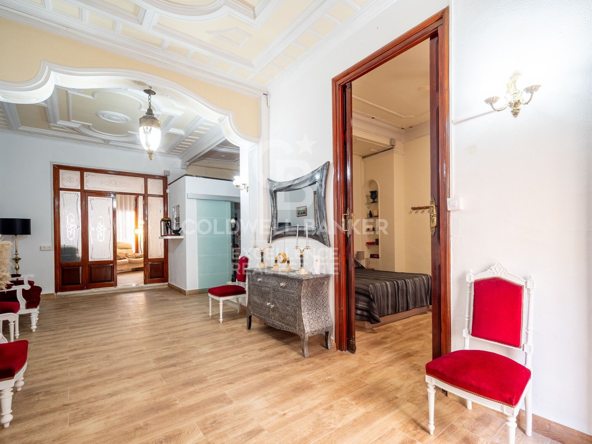 Māja Oliva, Valencia, Spānijā 8 istabas, 506 m2 Nr. 156795