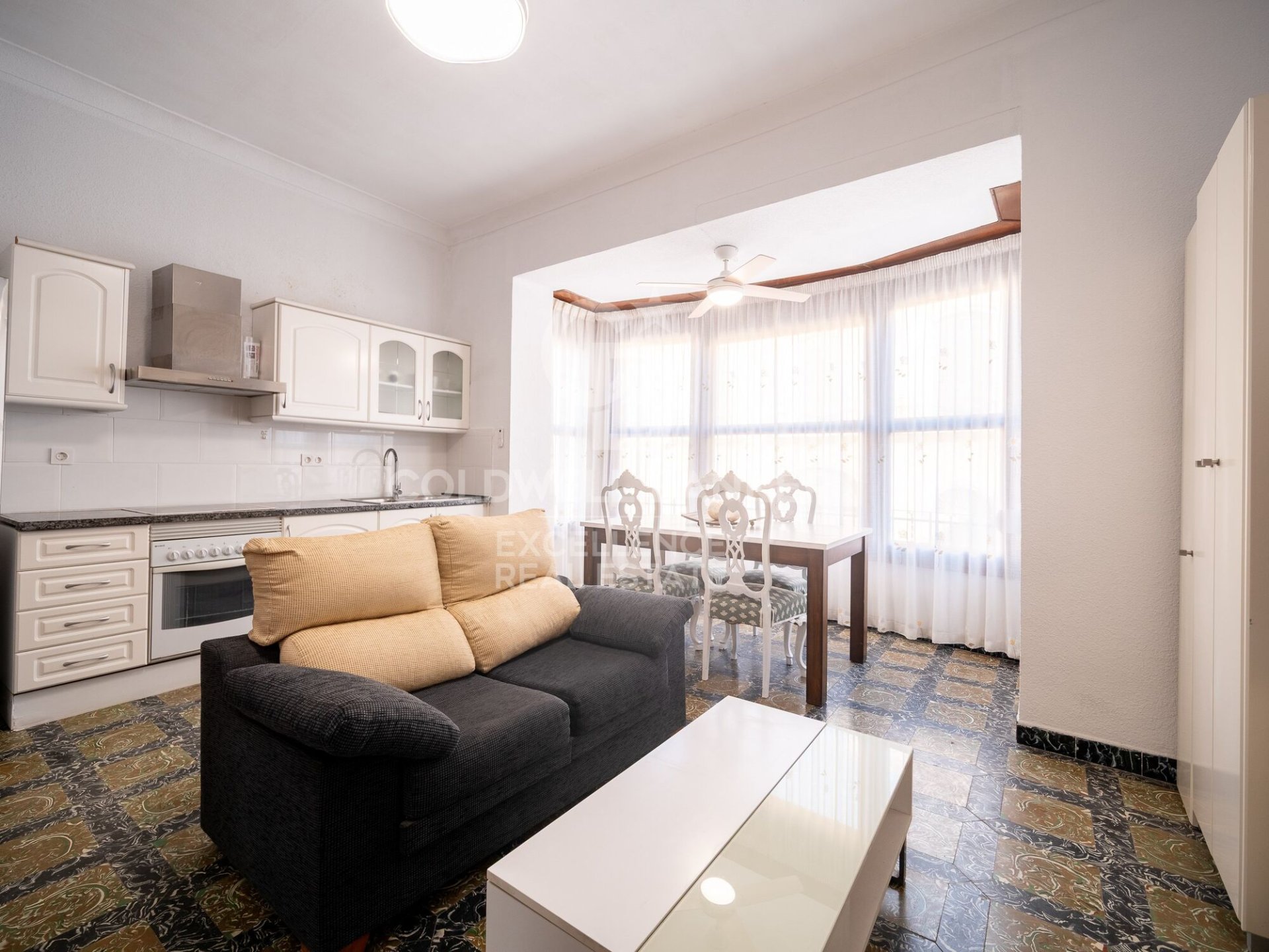 Māja Oliva, Valencia, Spānijā 8 istabas, 506 m2 Nr. 156795