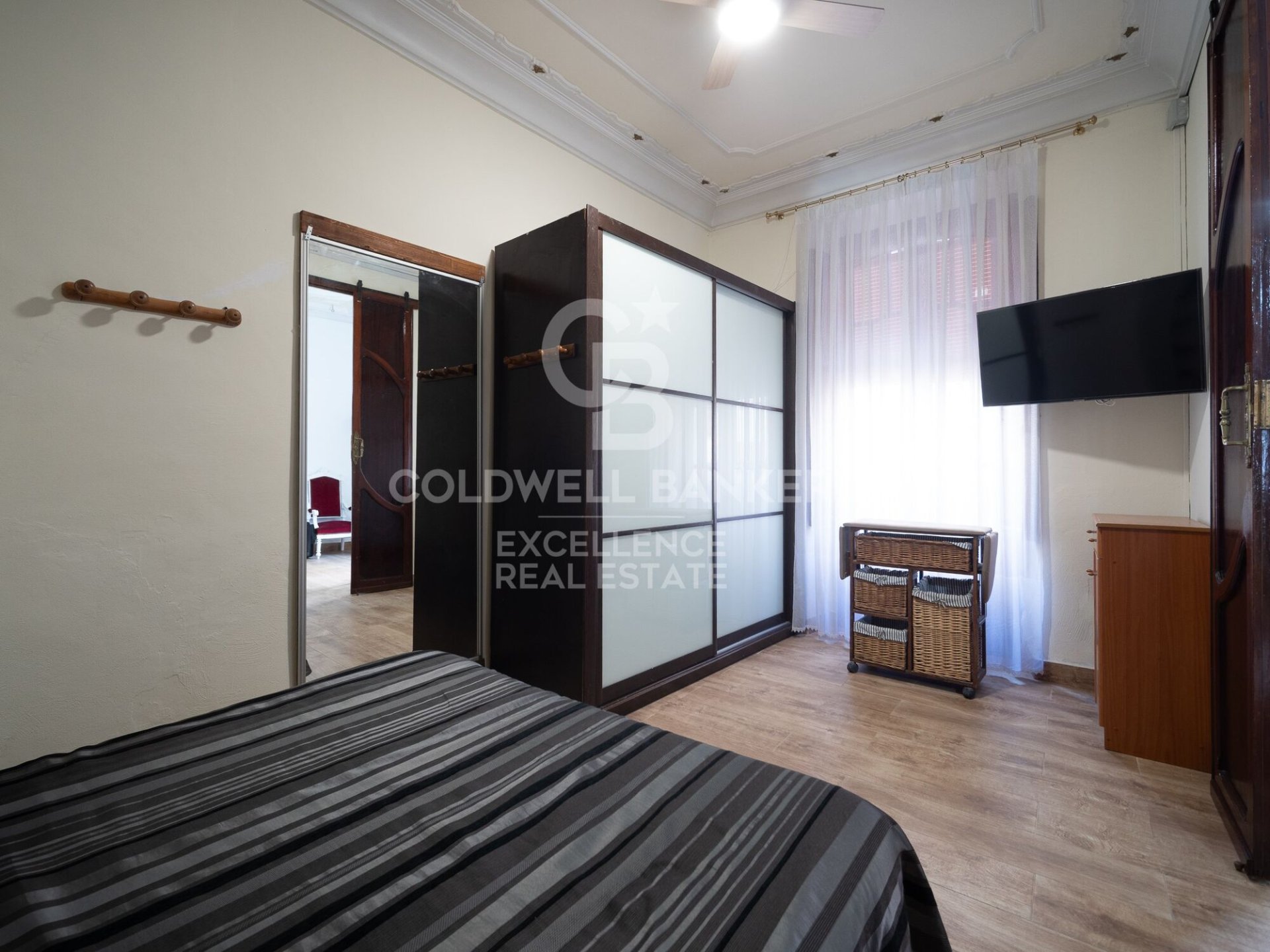 Māja Oliva, Valencia, Spānijā 8 istabas, 506 m2 Nr. 156795