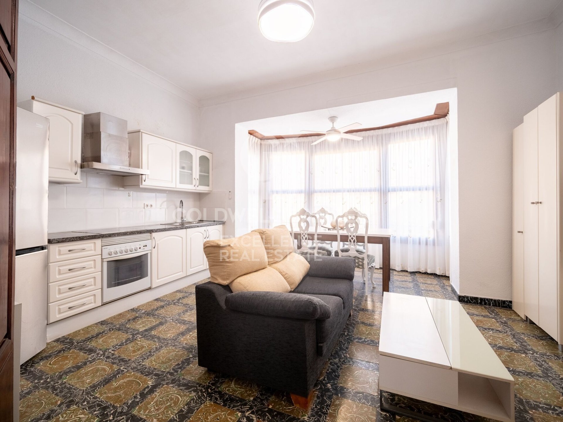 Māja Oliva, Valencia, Spānijā 8 istabas, 506 m2 Nr. 156795
