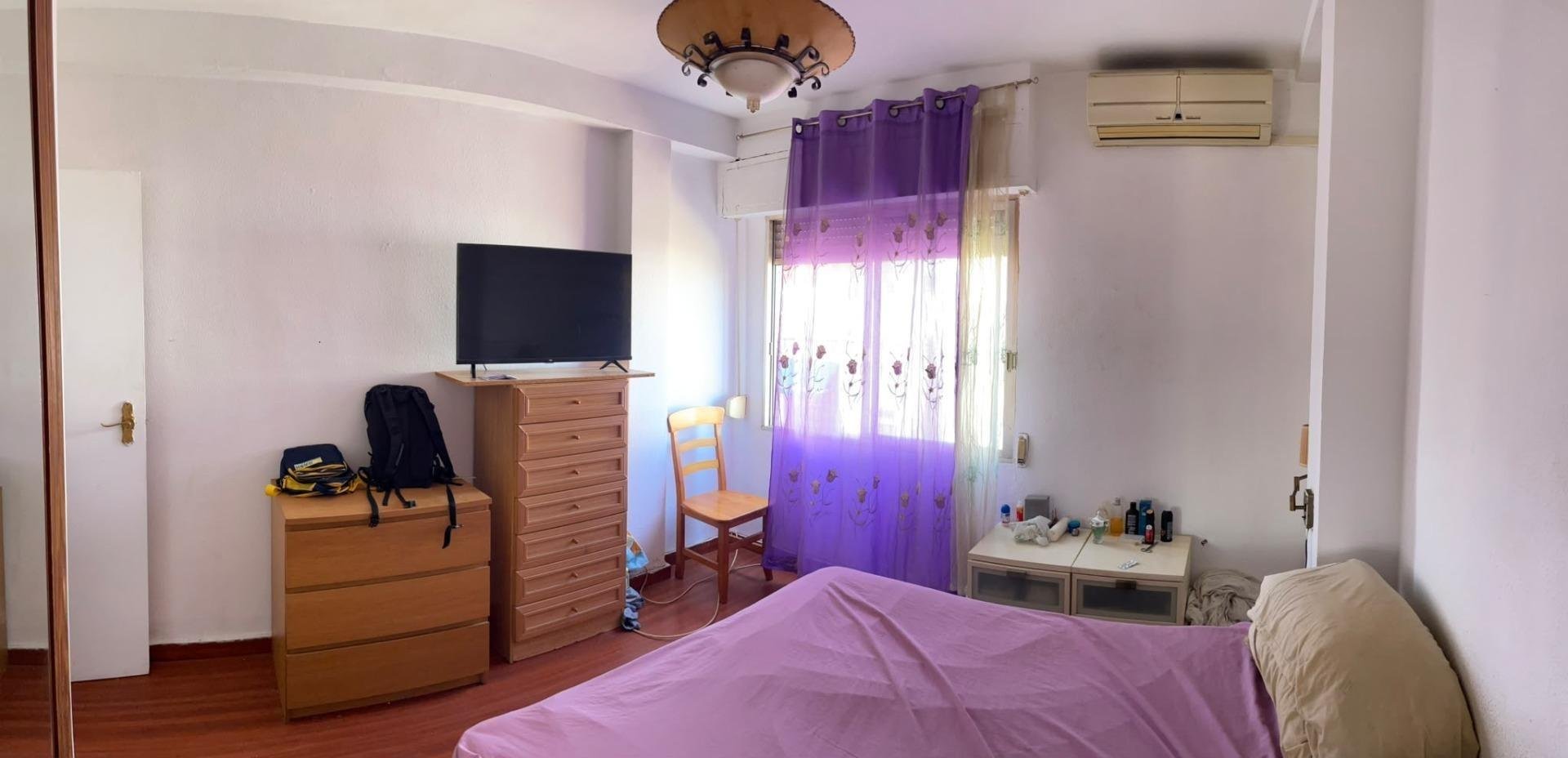 Apartment in Torrevieja, Alicante, Spain 4 bedrooms, 177 sq.m. No. 196145