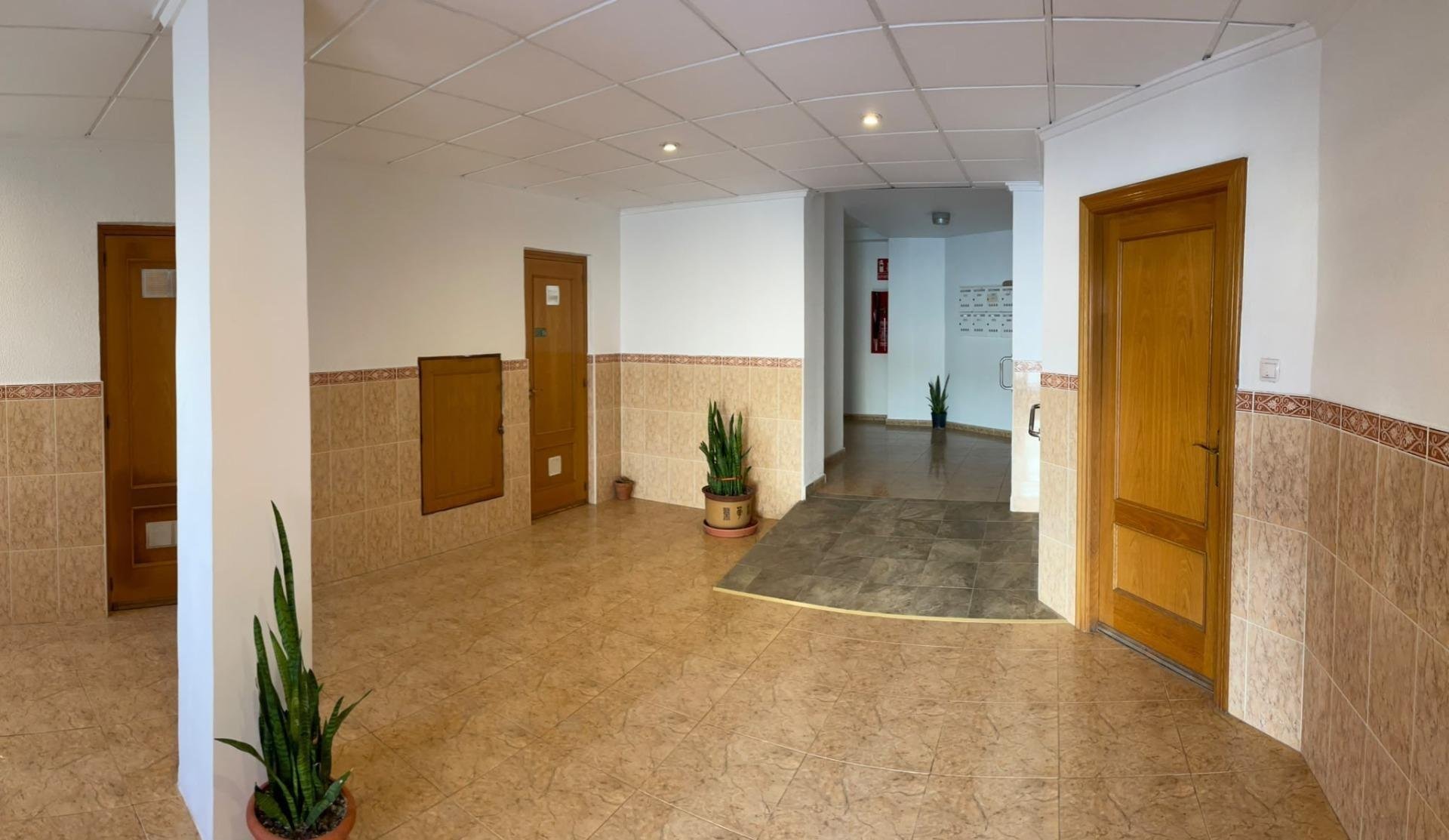 Apartment in Torrevieja, Alicante, Spain 4 bedrooms, 177 sq.m. No. 196145