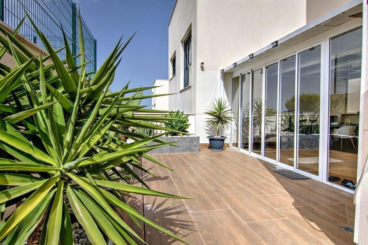 Villa in San Miguel de Salinas, Alicante, Spanien 2 Schlafzimmer, 91 m2 Nr. 196144