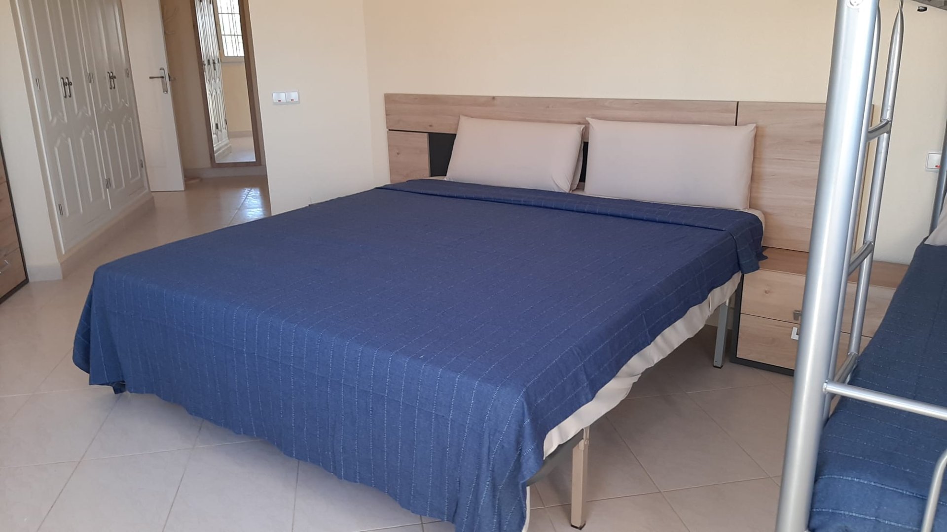 Villa in La Manga del Mar Menor, Murcia, Spain 3 bedrooms, 465 sq.m. No. 163345