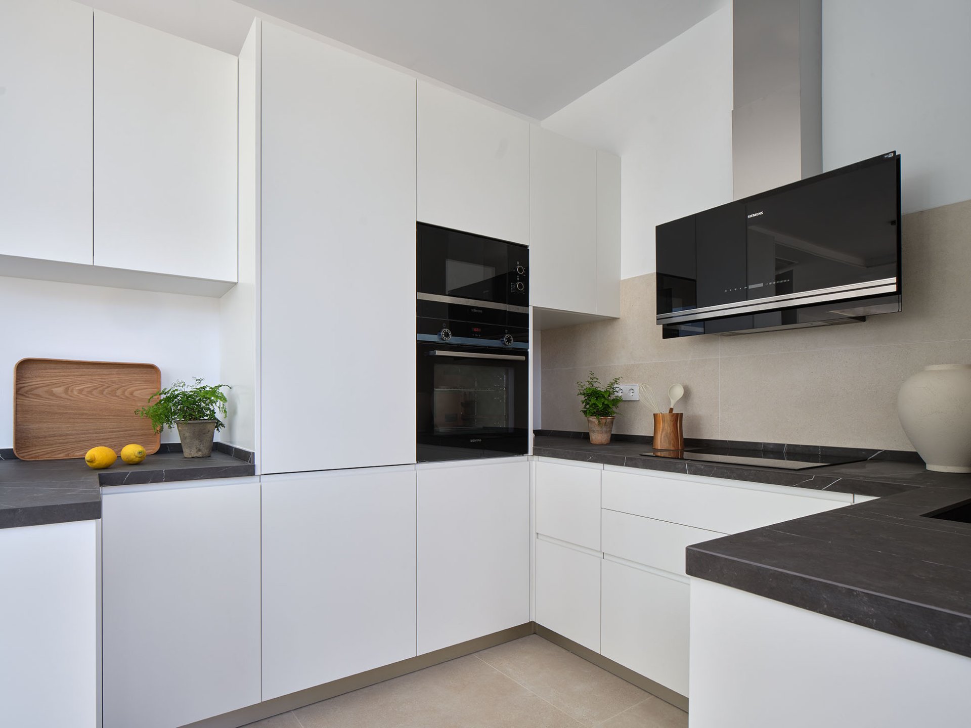 Duplex à Marbella, Malaga, Espagne 5 chambres, 504 m2 No. 181054