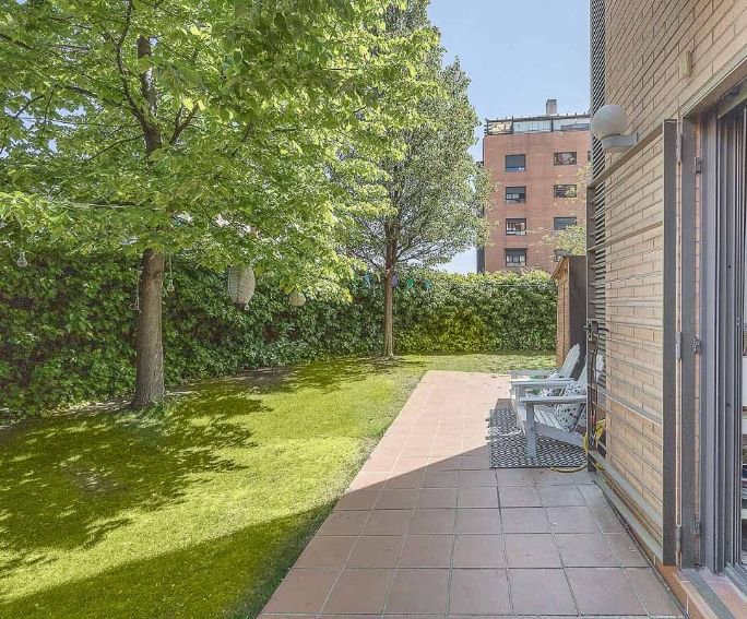 Apartment in Madrid, Spain 2 bedrooms, 143 sq.m. No. 76227