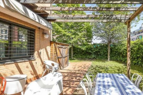 Wohnung in Madrid, Spanien 2 Schlafzimmer, 143 m2 Nr. 76227