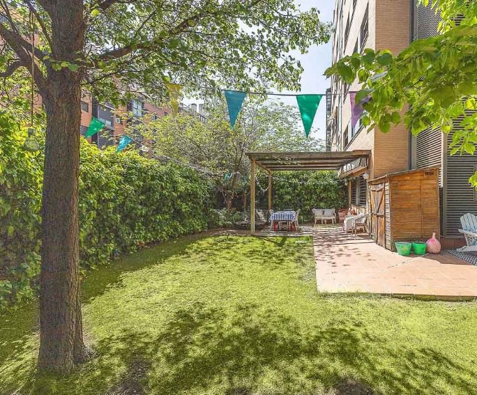 Apartment in Madrid, Spain 2 bedrooms, 143 sq.m. No. 76227