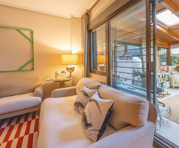 Apartment in Madrid, Spain 2 bedrooms, 143 sq.m. No. 76227
