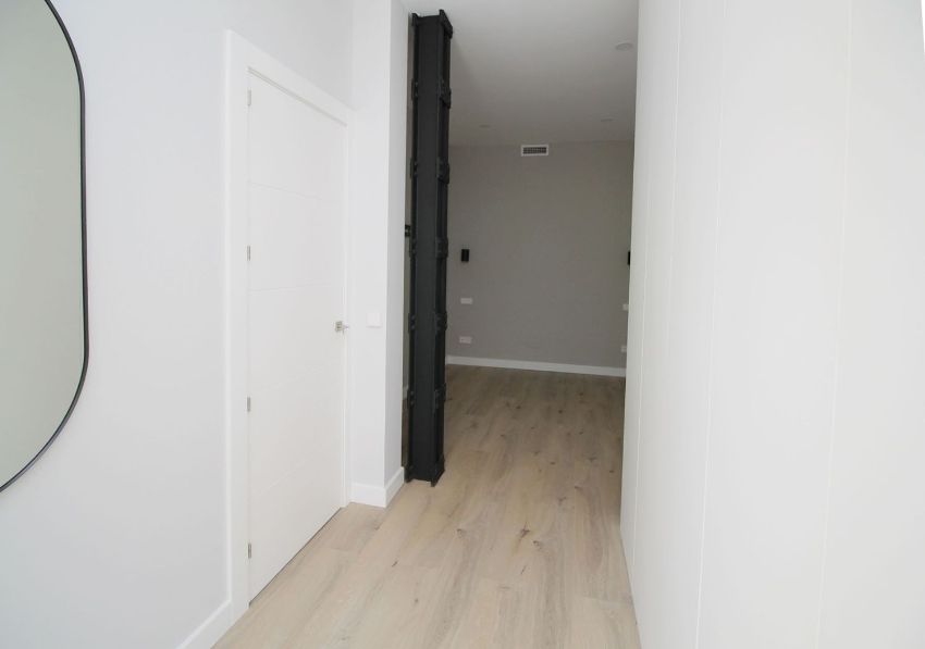 Apartment à Madrid, Espagne 2 chambres, 69 m2 No. 76228