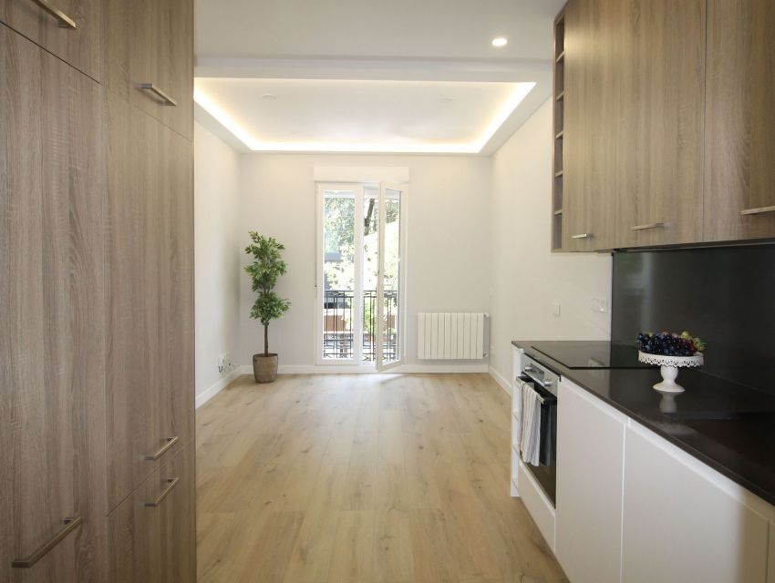 Apartment à Madrid, Espagne 2 chambres, 69 m2 No. 76228