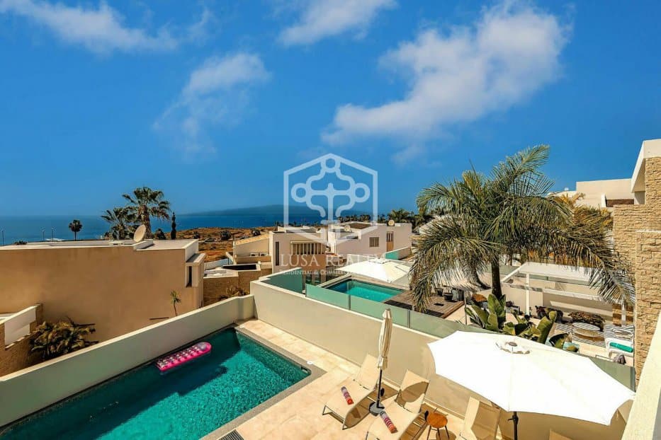 Villa à Adeje, Tenerife, Espagne 3 chambres, 139 m2 No. 101652