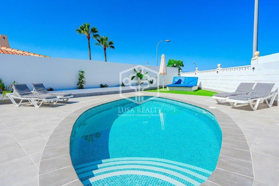 Villa i Adeje, Tenerife, Spanien 3 sovrum, 127 kvm. Nr. 101654