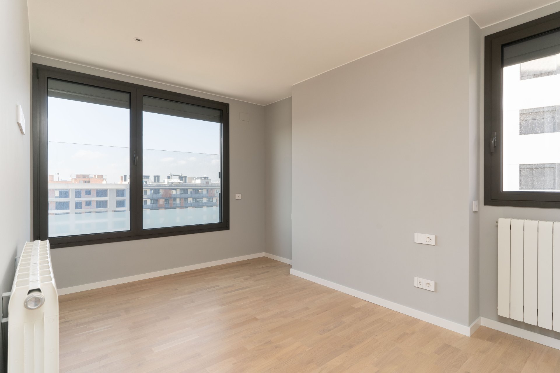 Huoneisto Badalona, Barcelona, Espanja 4 makuuhuonetta,  No. 141284