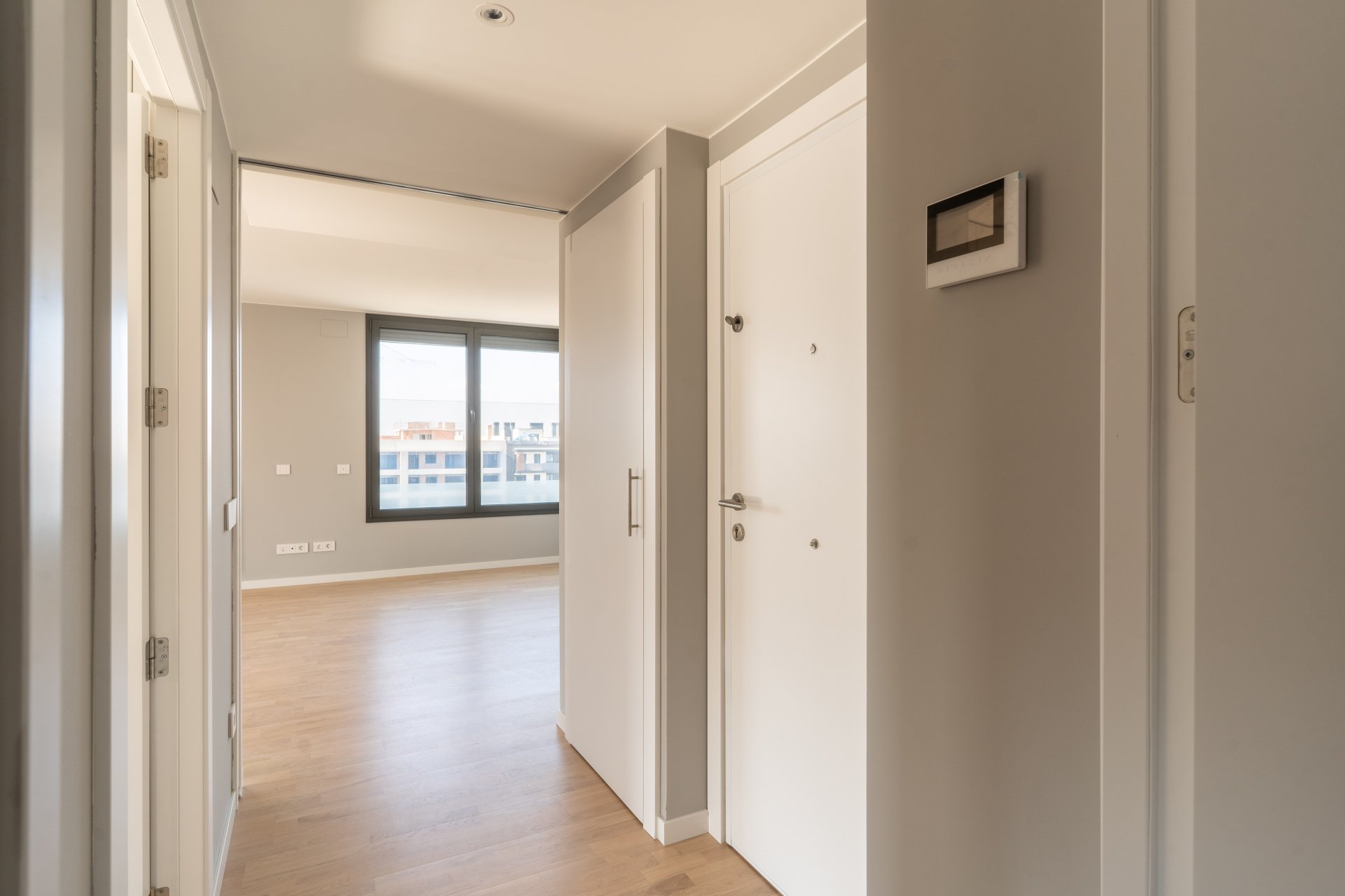 Huoneisto Badalona, Barcelona, Espanja 4 makuuhuonetta,  No. 141284
