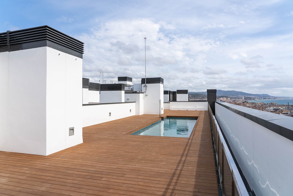Huoneisto Badalona, Barcelona, Espanja 4 makuuhuonetta,  No. 141284