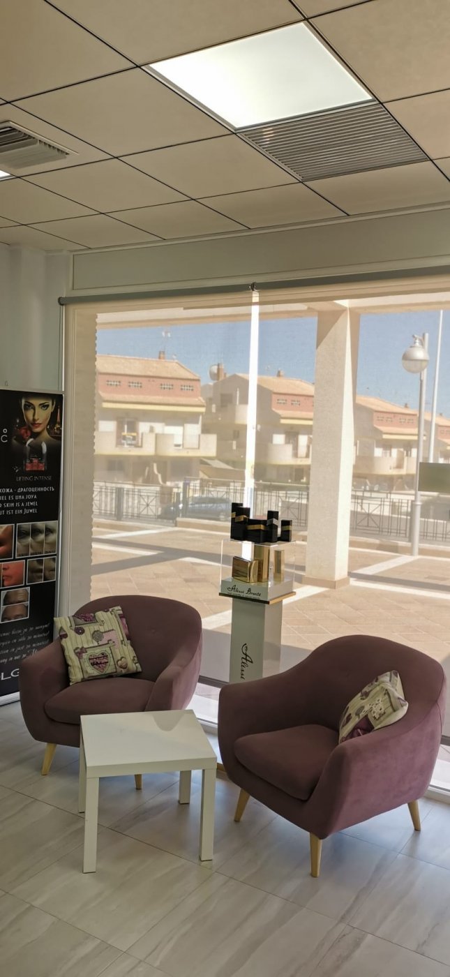 Komerciāls īpašums La Zenia, Alicante, Spānijā Nr. 165007