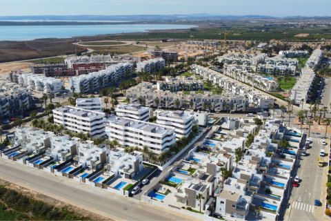 Apartment à Guardamar del Segura, Alicante, Espagne 2 chambres,  No. 155945