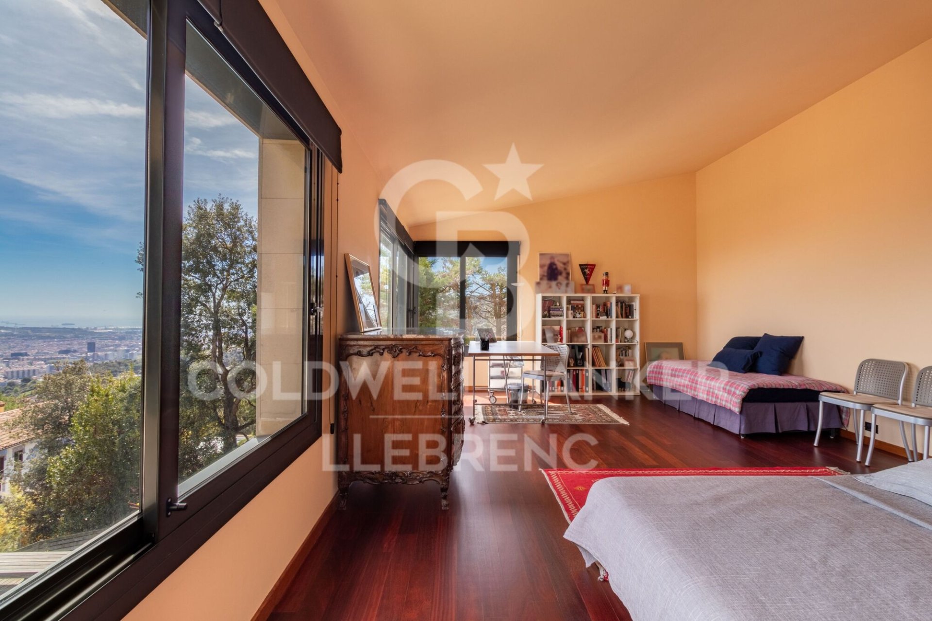 House à Barcelona, Espagne 4 chambres, 439 m2 No. 160182
