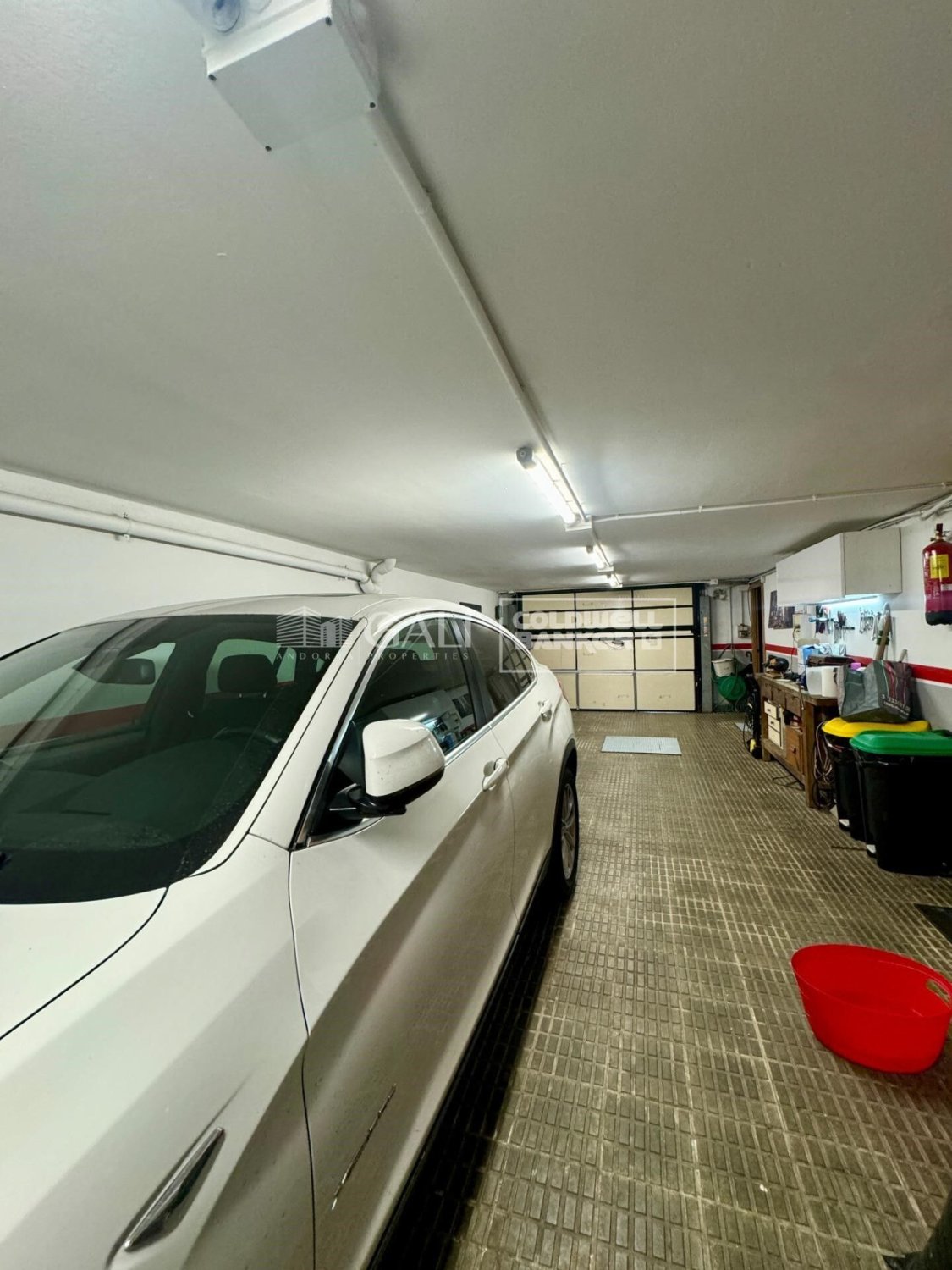 Māja Principado De Andorra (Ninguna Poblacion Tiene C.P.), Lleida, Spānijā 4 istabas, 384 m2 Nr. 160183
