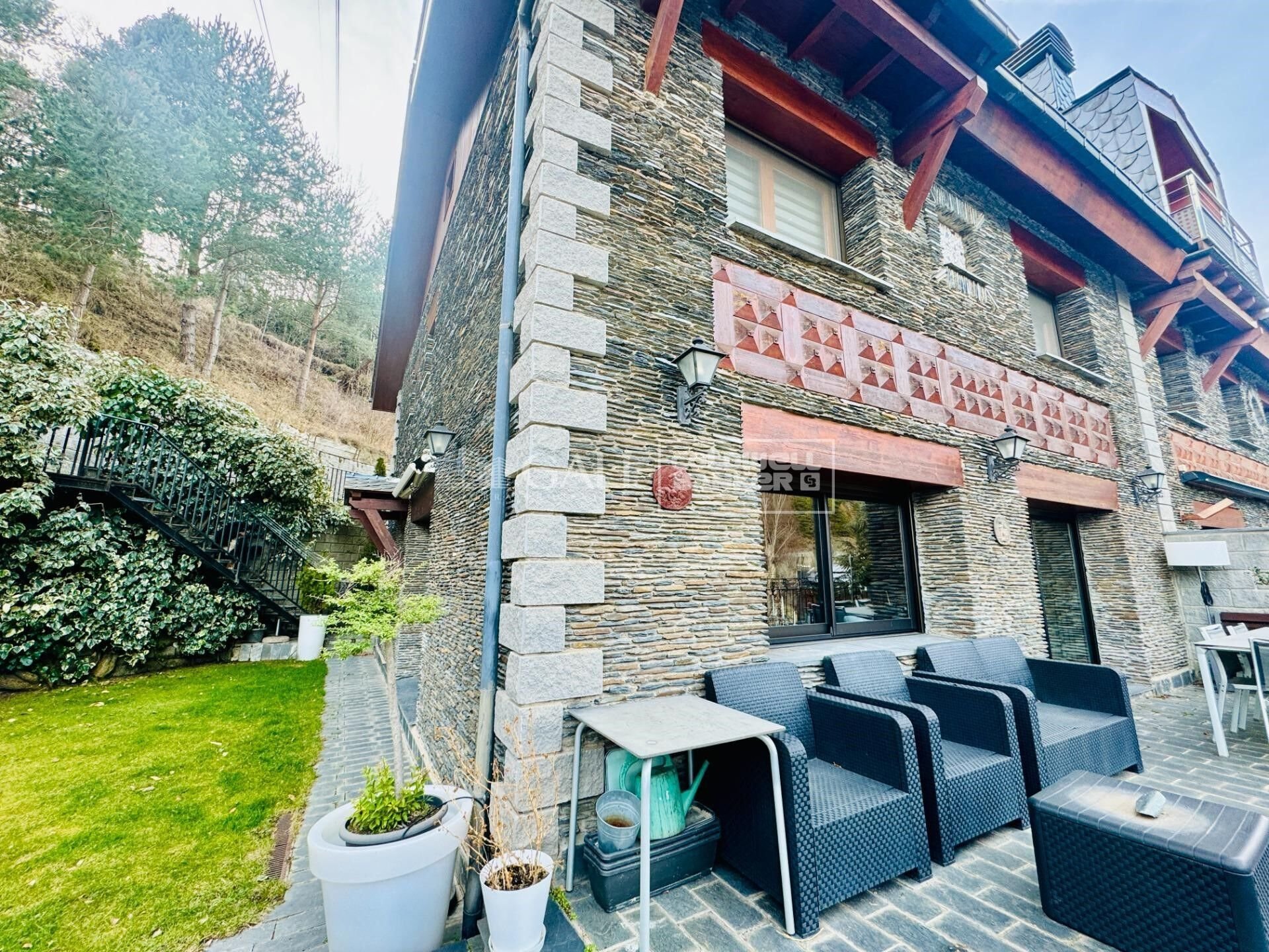 Māja Principado De Andorra (Ninguna Poblacion Tiene C.P.), Lleida, Spānijā 4 istabas, 384 m2 Nr. 160183