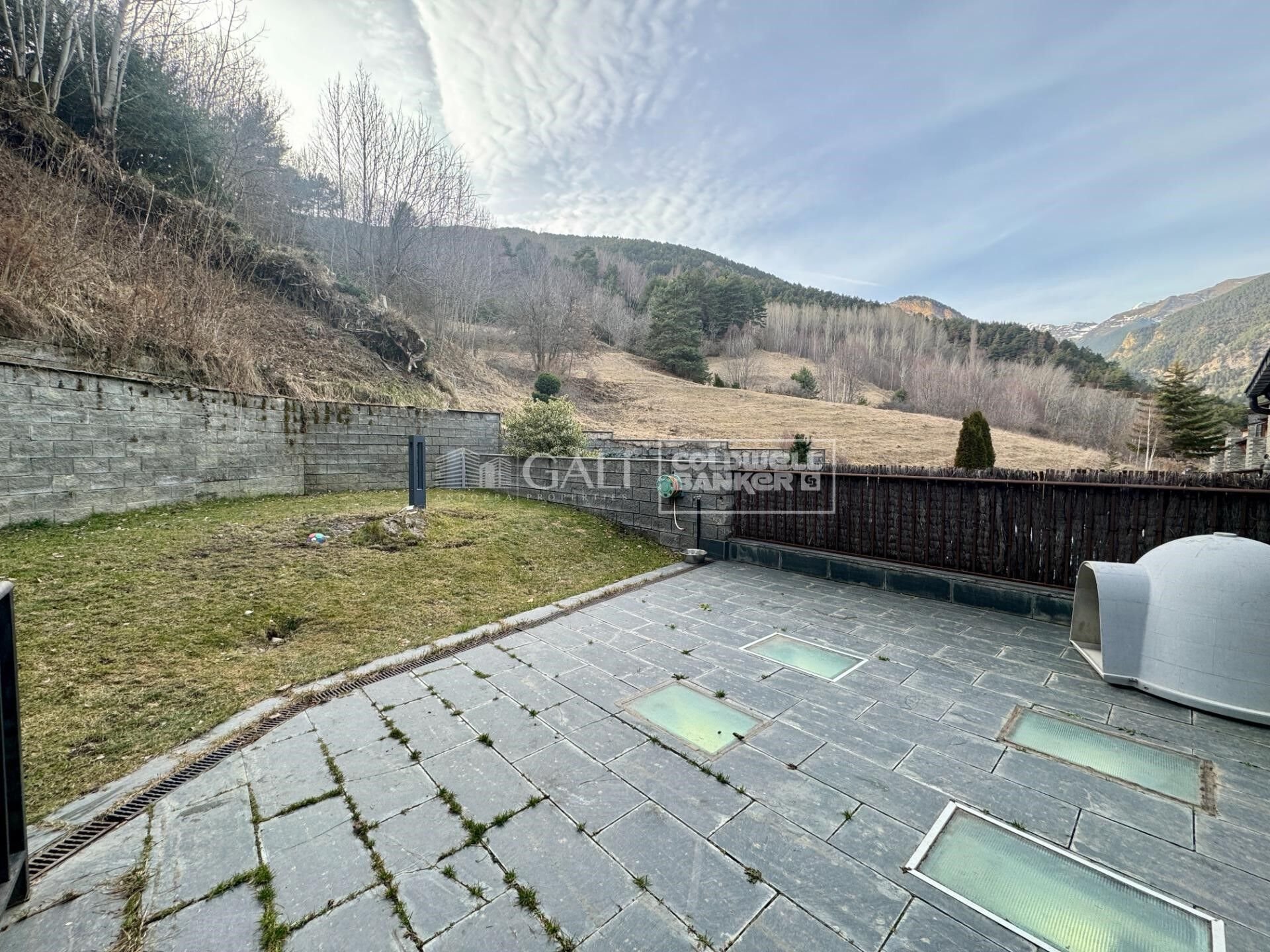 Māja Principado De Andorra (Ninguna Poblacion Tiene C.P.), Lleida, Spānijā 4 istabas, 384 m2 Nr. 160183
