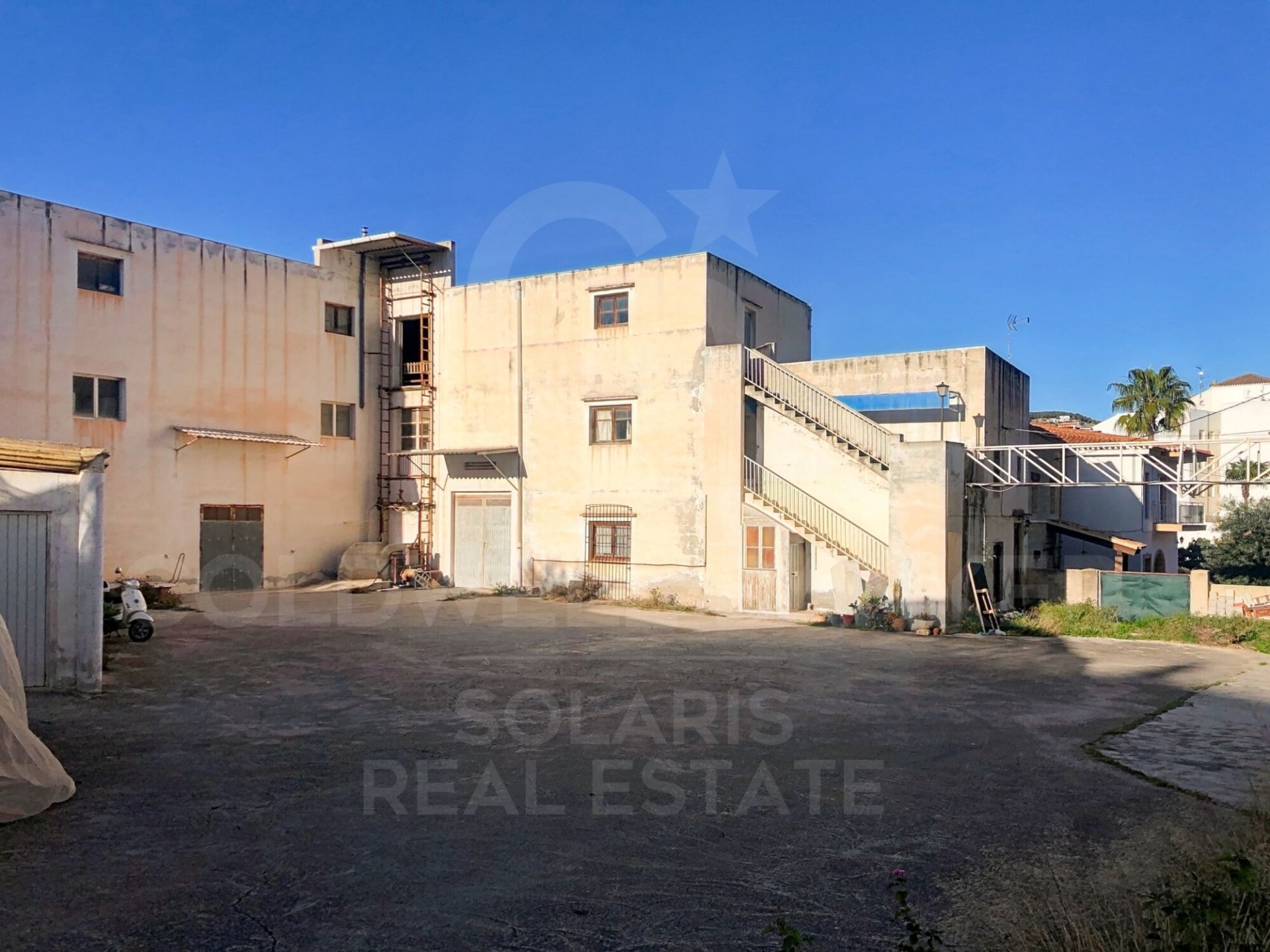 Liikekiinteistö Javea, Alicante, Espanja 3800 m2 No. 160185