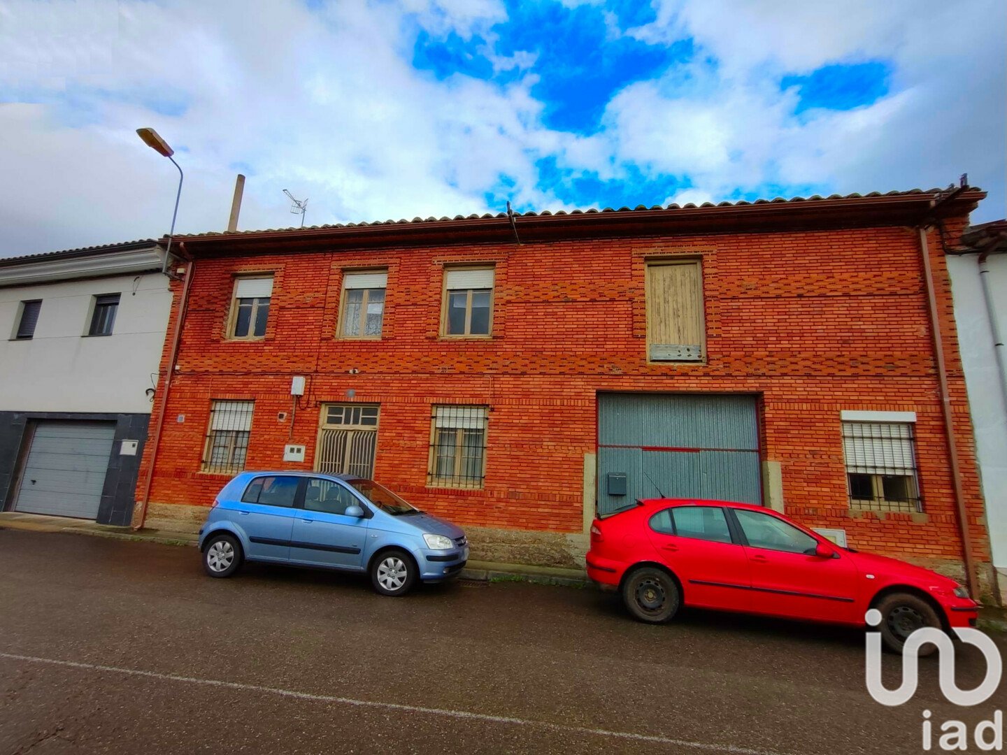 Сasa en León, España 6 dormitorios, 354 m2 No. 186174