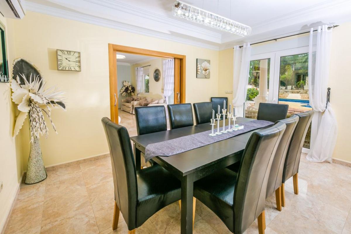 Вилла в Хавеа, Аликанте, Испания 6 спален, 449м2 №148988