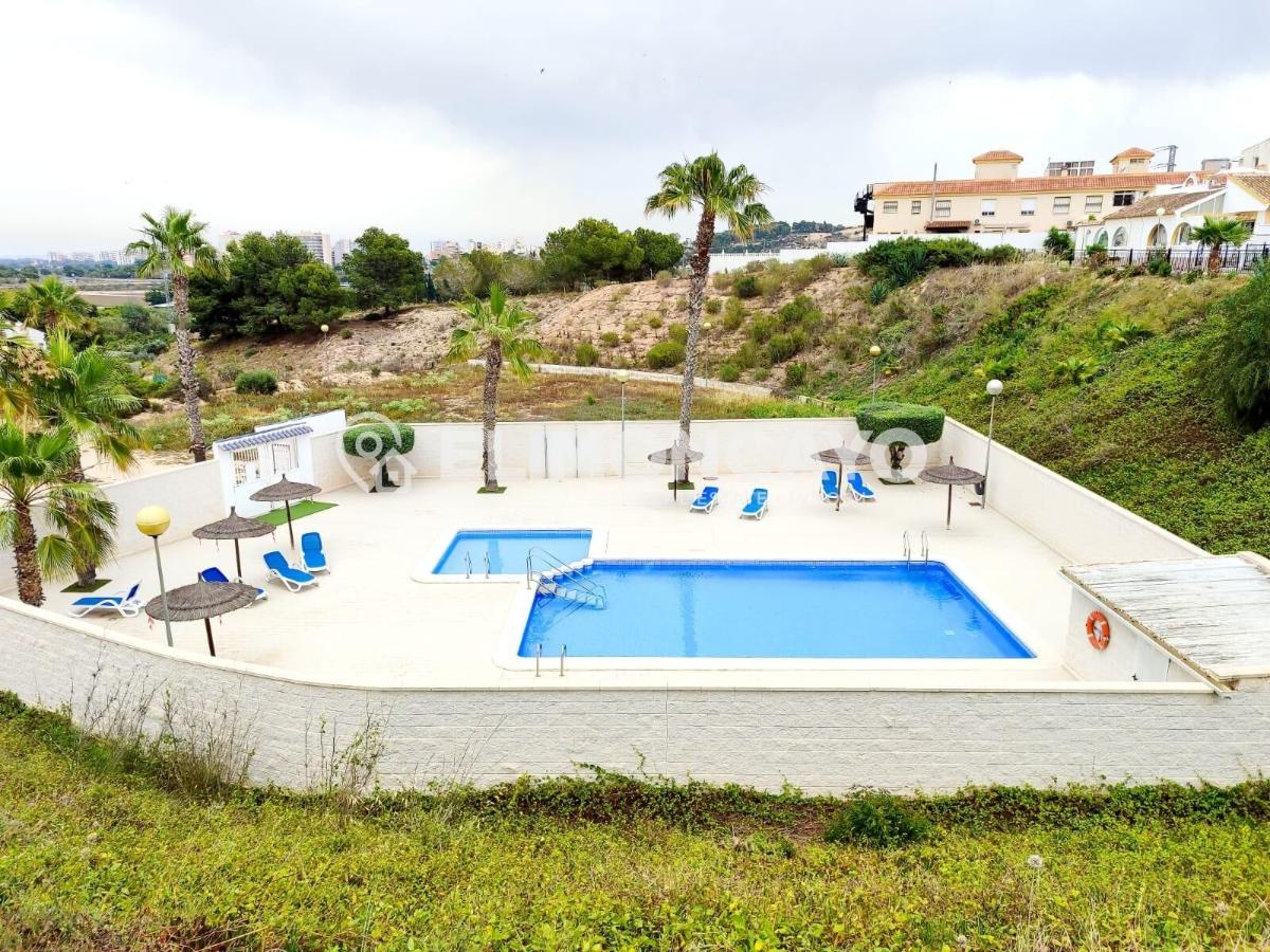 House à Guardamar del Segura, Alicante, Espagne 3 chambres, 71 m2 No. 148987