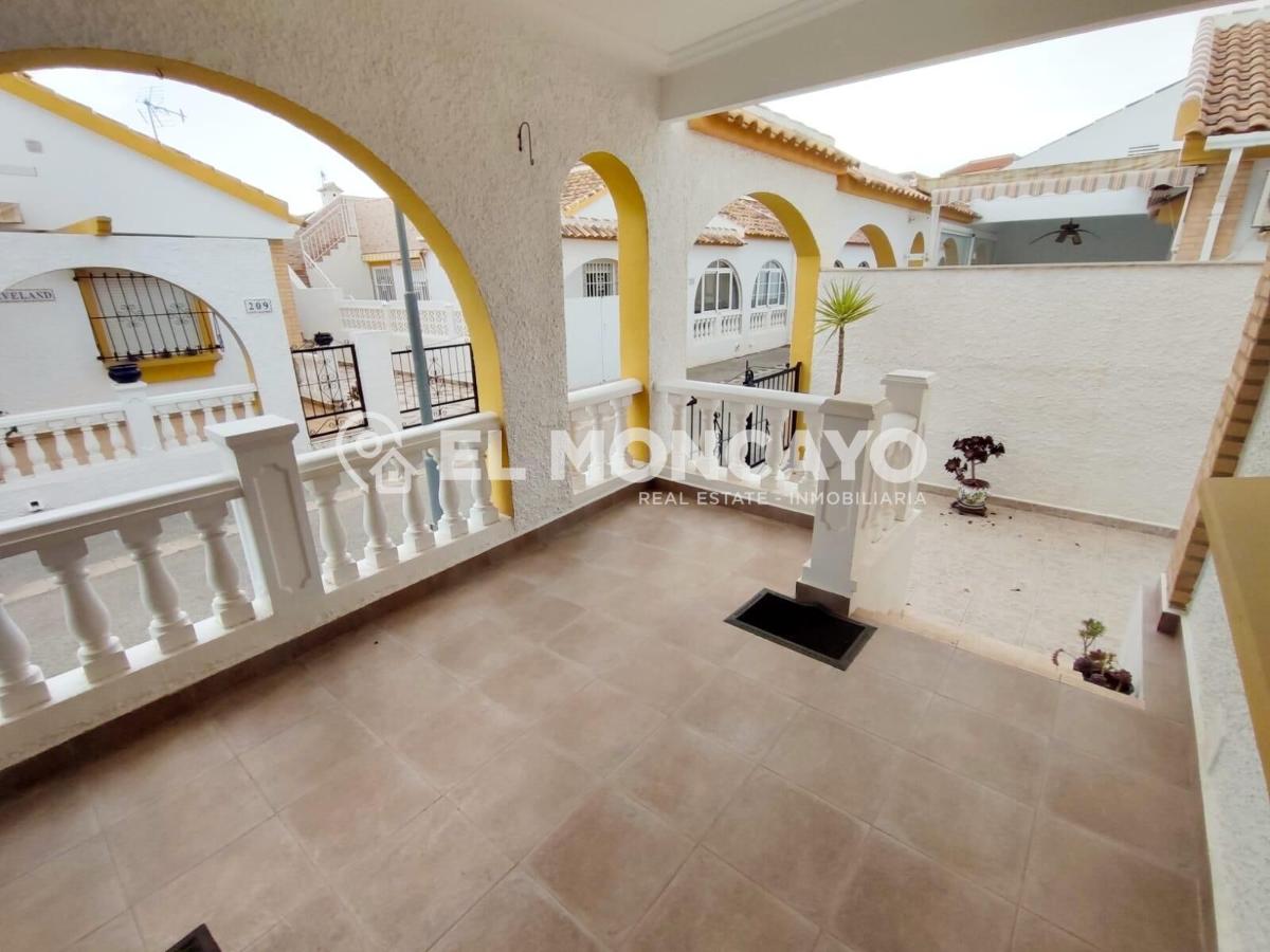 House à Guardamar del Segura, Alicante, Espagne 3 chambres, 71 m2 No. 148987