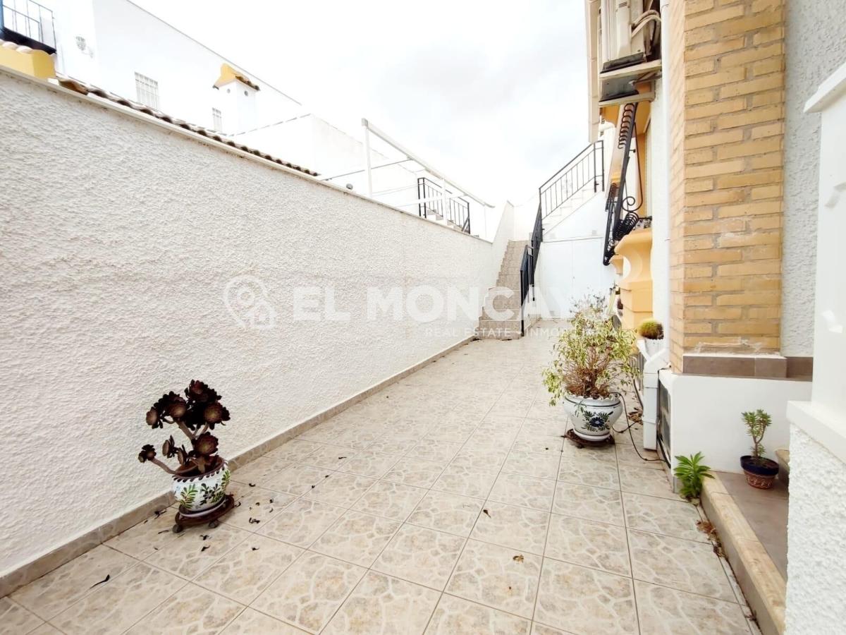 House à Guardamar del Segura, Alicante, Espagne 3 chambres, 71 m2 No. 148987