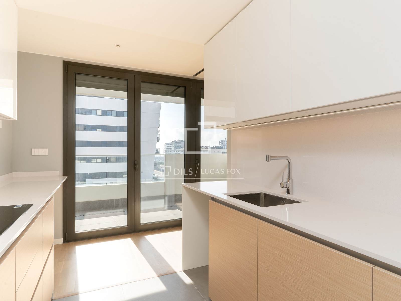 Wohnung in Barcelona, Spanien 4 Schlafzimmer, 120 m2 Nr. 150717