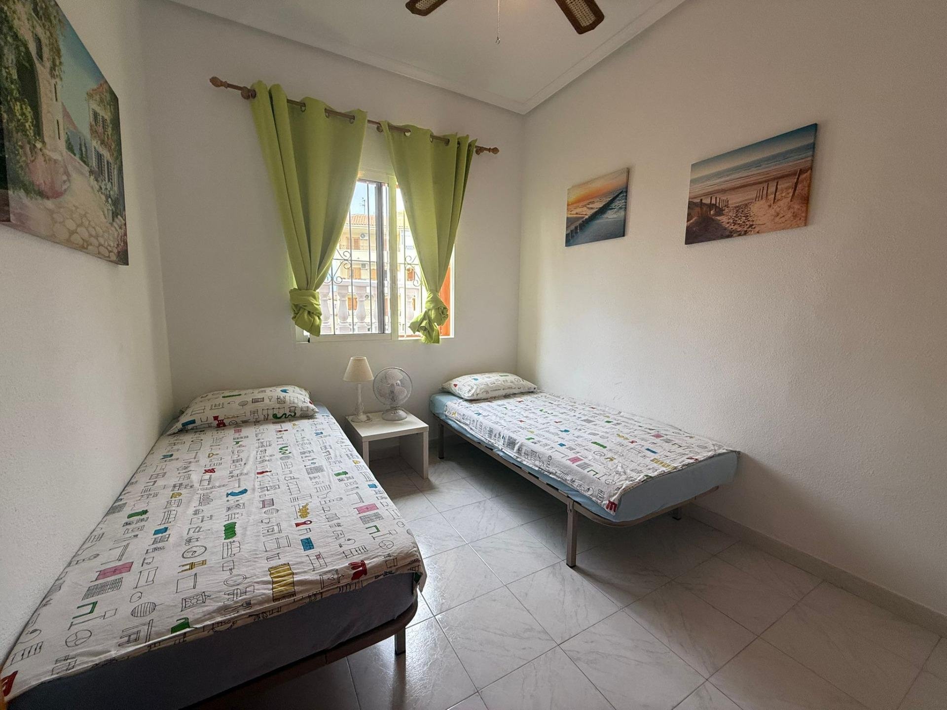 Villa a Torrevieja, Alicante, Spagna 2 camere da letto, 85 mq. N° 150138