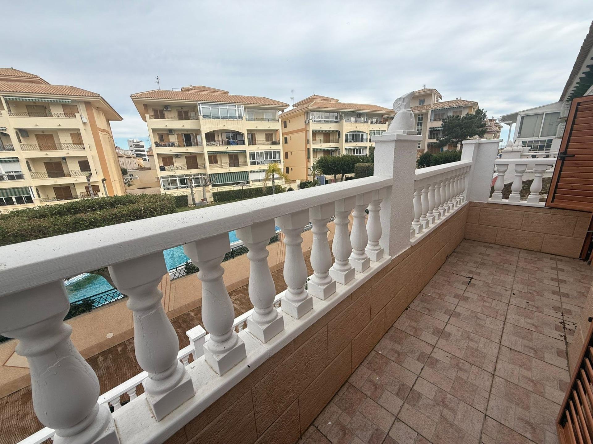 Villa a Torrevieja, Alicante, Spagna 2 camere da letto, 85 mq. N° 150138