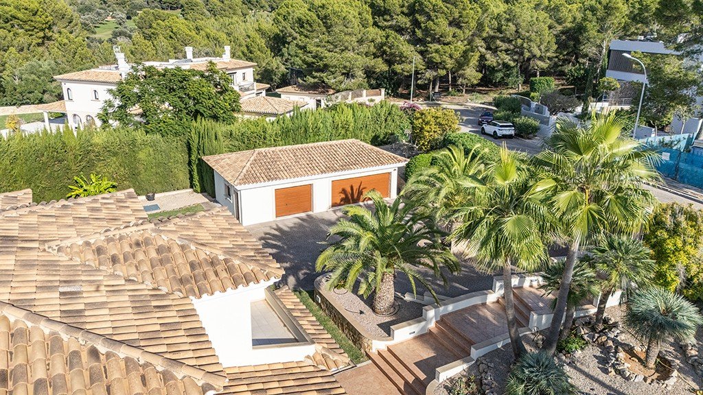 Villa in Santa Ponsa, Mallorca, Spain 4 bedrooms, 694 sq.m. No. 179856